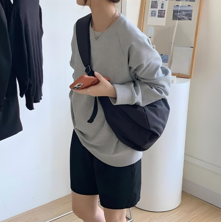 Kompaktowa torba na ramię sling bag | Funkcjonalność i styl